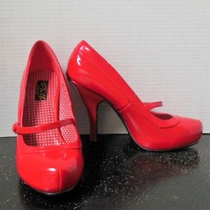 Pin Up Couture Red Patent Leather Pumps 30's style